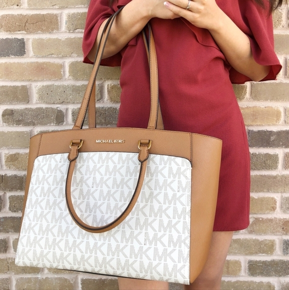 Michael Kors Handbags - FINAL❗️Michael Kors Large Emmy Double Handle Tote Bag